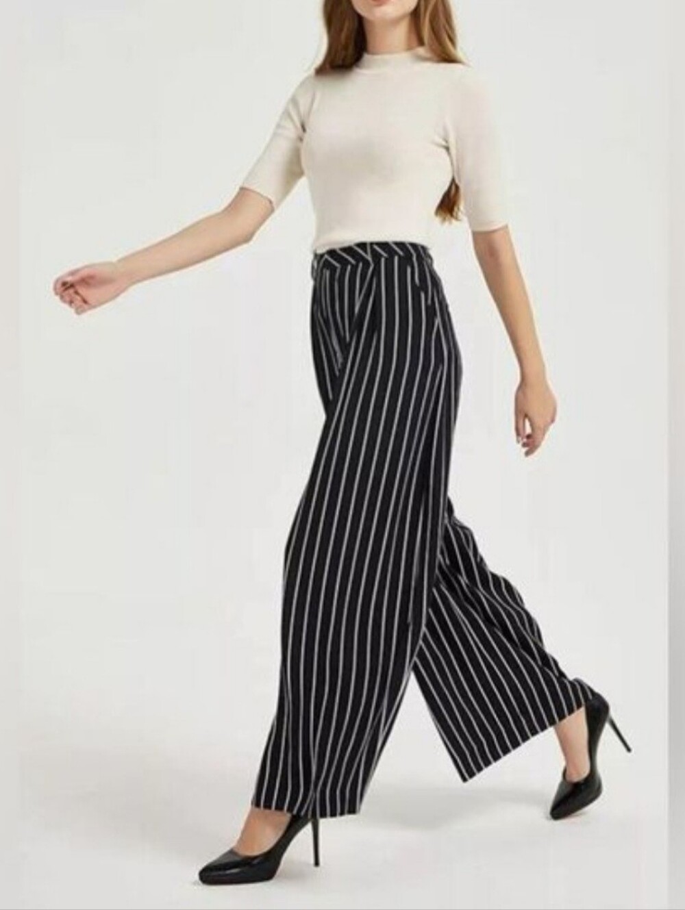 Tronjori, Black and White Vertical-Stripe Wide Leg Pant